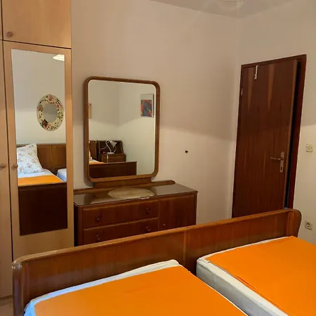 3 Bedroom On The Sea With Garden 아파트 *