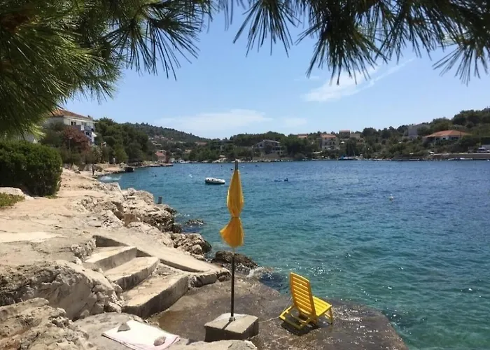 3 Bedroom On The Sea With Garden Ražanj