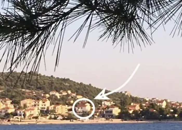 3 Bedroom On The Sea With Garden *